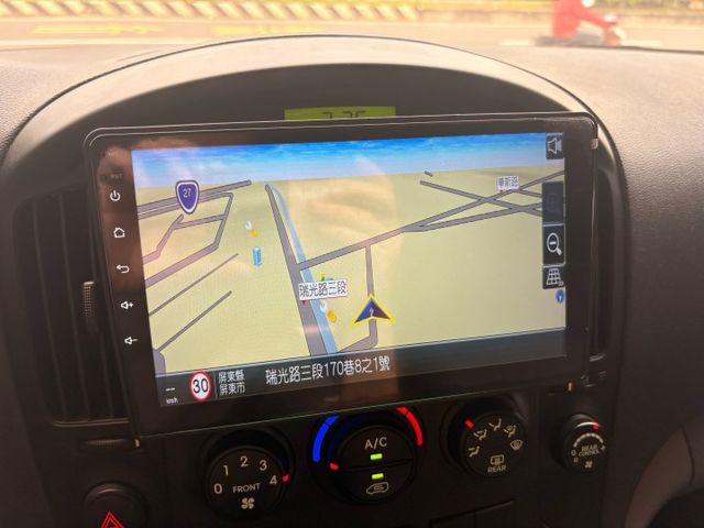 柴油 九人座大商旅 升級17吋輪框  第9張相片