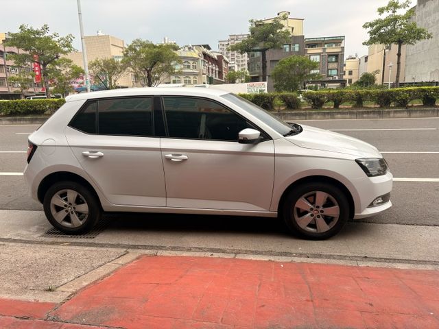 1.2cc 渦輪 進口小車  第3張相片