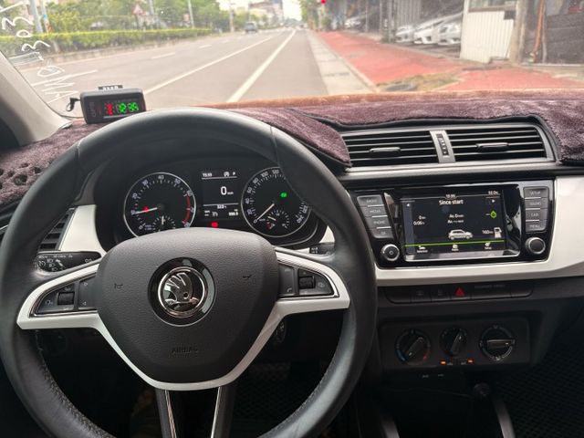 1.2cc 渦輪 進口小車  第8張相片