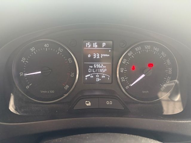 進口小車 僅跑十多萬 原鈑件 全景天窗  第7張相片