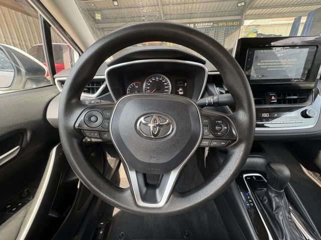 白色ALTIS ACC跟車系統 車道偏移 恆溫 原版件 多功能影音  第8張相片