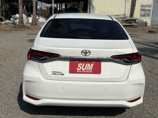 白色ALTIS ACC跟車系統 車道偏移 恆溫 原版件 多功能影音  第18張相片