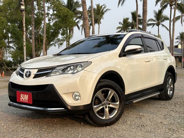 4WD 陡坡緩降 免鑰匙啟動 天窗 電動椅 原鈑件  第1張相片