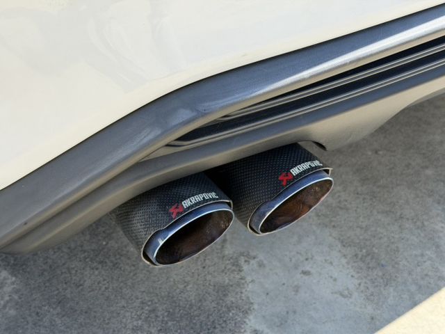 ST-LINE LOMMEOL 賽盜版 原版件 認證車  第7張相片