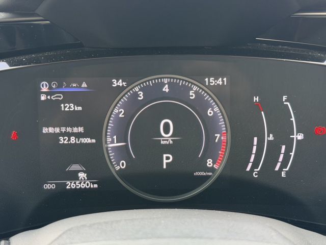 豪華版 一手車 僅跑2.6萬 原廠保養 原廠保固中 原版件  第14張相片
