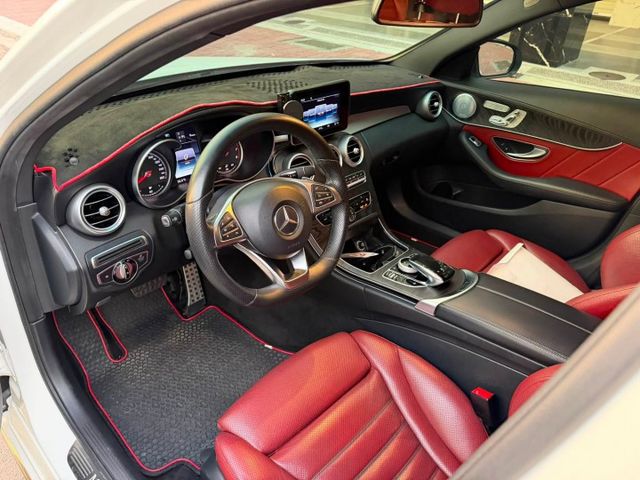 16年式 C300 AMG 柏林 全景 夜色套件 冷熱通風座椅 19吋夜色鋁圈 全車原版件 認證車  第5張相片