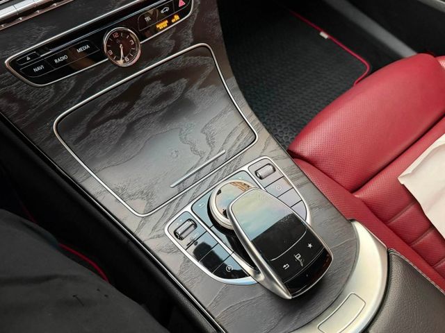 16年式 C300 AMG 柏林 全景 夜色套件 冷熱通風座椅 19吋夜色鋁圈 全車原版件 認證車  第8張相片