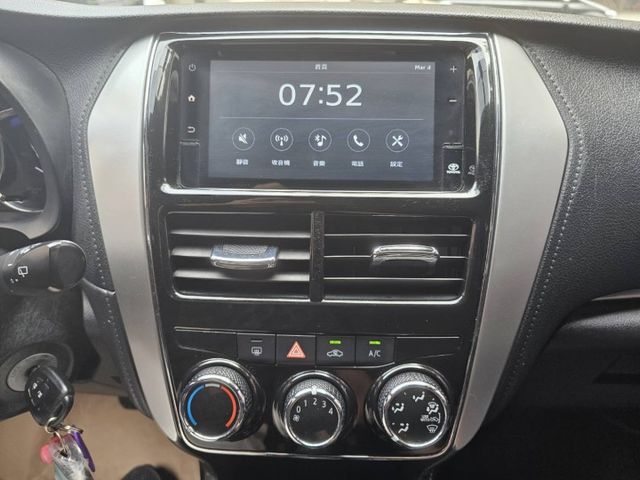 YARIS  第11張相片
