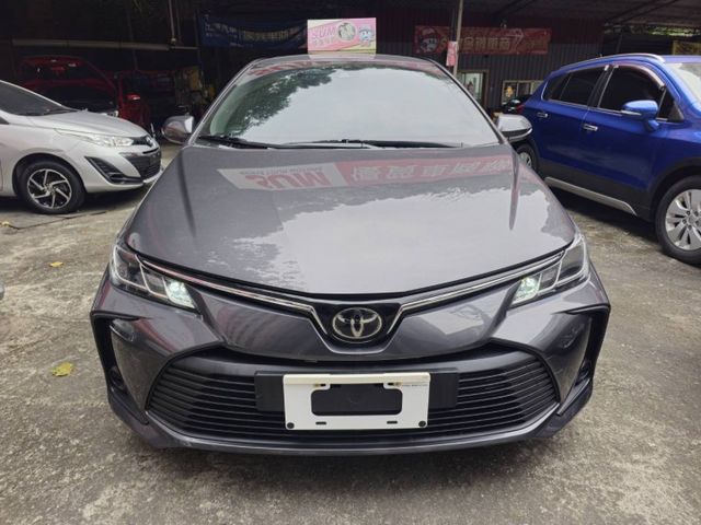 本月特價!!一手車 新車保固 2021年3月出廠 僅跑2萬 ACC 恆溫 倒車顯影 藍芽 網路電視 多功能安卓大螢幕  第2張相片