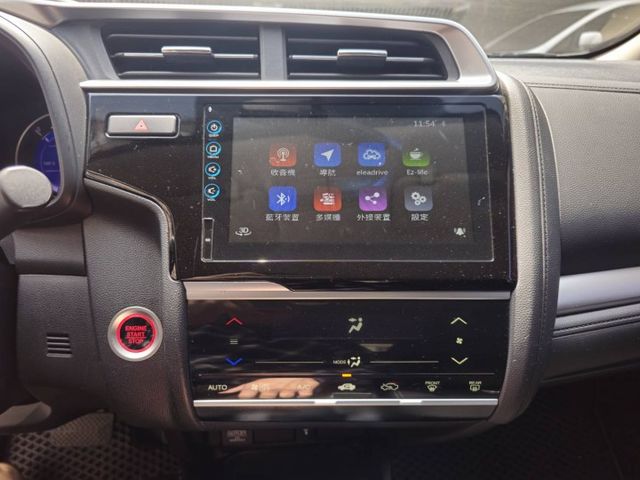 頂級S版/一手車/僅跑6萬/原廠影音導航/手自排快撥  第14張相片