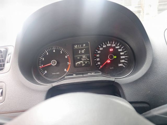 僅跑七萬 一手車 原廠保養(剛保養完) 無待修 熱門小車 要買要快  第9張相片