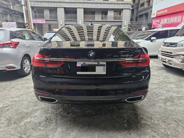 740LI/抬頭顯示器/衛星導航 /環景/倒車顯影/盲點偵測  第5張相片