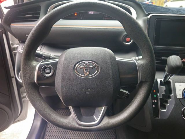 1.8新車保固中/5人座/雙滑門/摸門/免鑰匙啟動/車道偏移  第14張相片