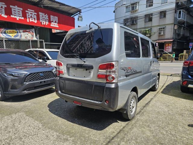一手車 僅跑九萬 五人座 里程保證 可認證(車輛準備中  第2張相片