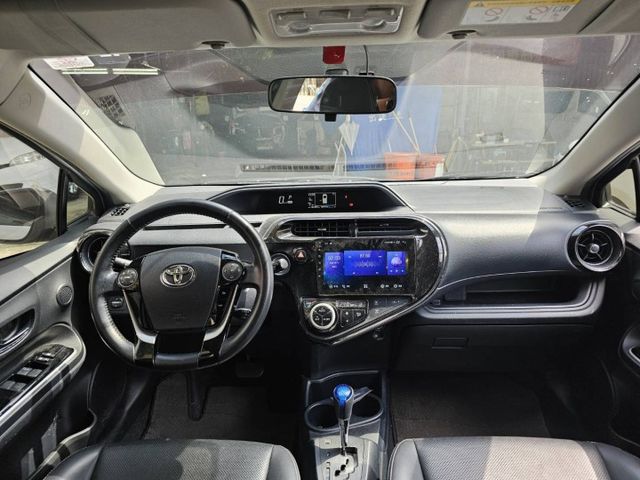 導航 CARPLAY 倒車顯影 藍芽音樂 網路電視 省油 好停車 都市首選 (車輛準備中)  第9張相片
