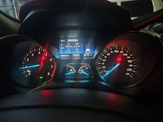 旗艦版 4WD HID頭燈 360環景  CP值超高 可認證(車輛準備中  第2張相片
