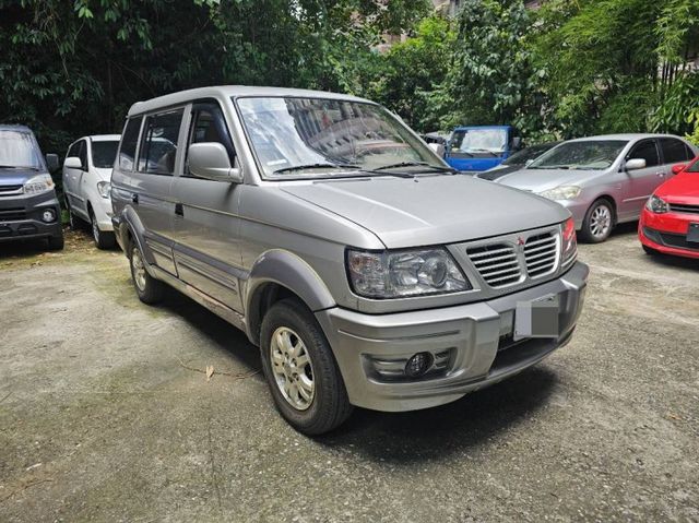 一手車 僅跑5萬 超優質代步小客貨 賺錢車  第3張相片