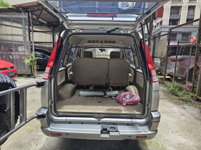 一手車 僅跑5萬 超優質代步小客貨 賺錢車  第6張相片