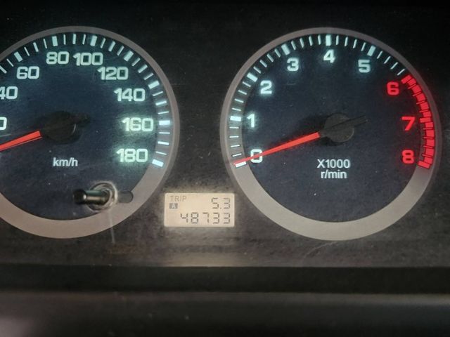 僅跑4萬 3人座 客貨車 改雙色珍珠白+水泥灰 露營首選  第3張相片