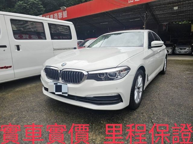 一手車 可認證 原鈑件  IKEY 摸門解鎖 盲點偵測 氣氛燈  第1張相片