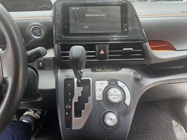 單電動滑門 倒車顯影 定速  第7張相片