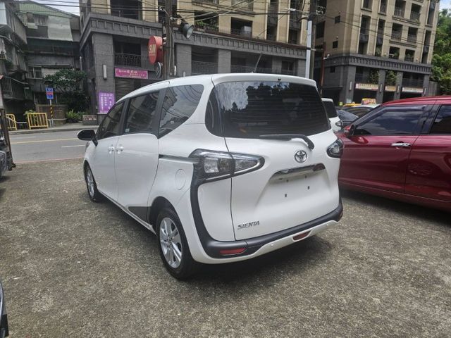 單電動滑門 倒車顯影 定速  第18張相片