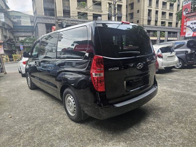 八人座 CP首選 定速 原廠多功能螢幕  第11張相片