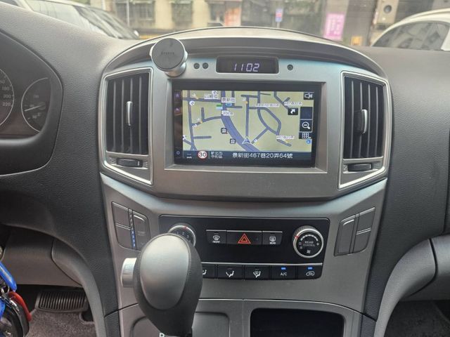 八人座 CP首選 定速 原廠多功能螢幕  第17張相片