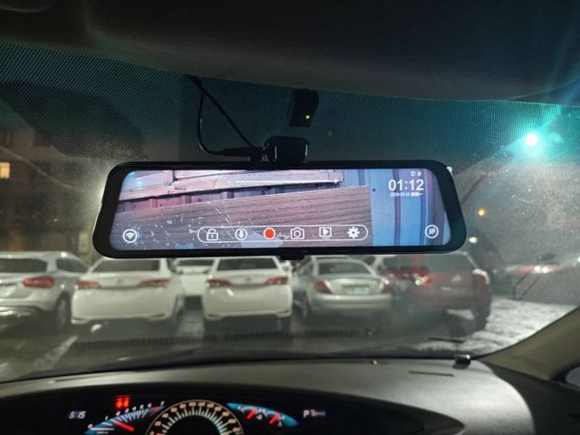 車況超優 倒車顯影 網路電視 藍芽音樂 電尾門 雙側電滑門 高清數位前後錄影  第三排電動收折  第10張相片