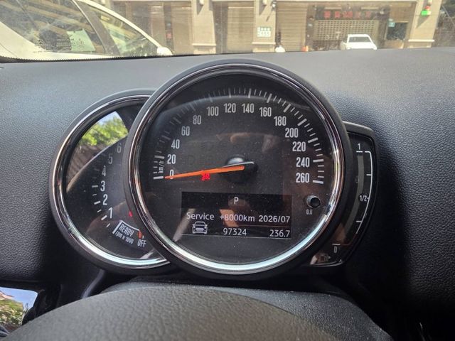 原鈑件 倒車顯影/電尾門/藍芽音樂  第3張相片