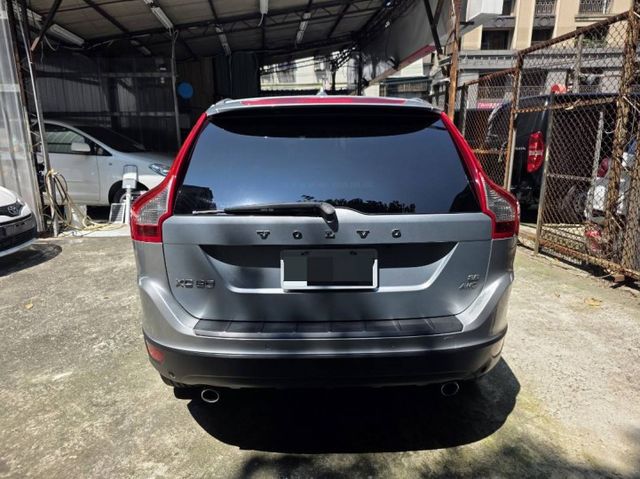 頂級安全與配備 ACC跟車 電動尾門 倒車顯影 電動收折 電動記憶椅 電子手煞  第5張相片