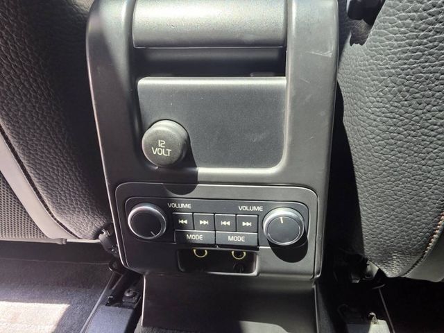 頂級安全與配備 ACC跟車 電動尾門 倒車顯影 電動收折 電動記憶椅 電子手煞  第11張相片