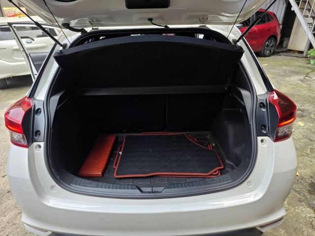 頂級S版 定速、循跡防滑、AEB、斜坡起步輔助、LED日行燈、換檔撥片、倒車顯影(車輛準備中  第10張相片