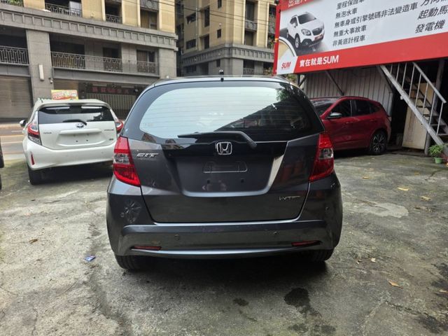 省油省稅好顧 優質代步小車  第5張相片