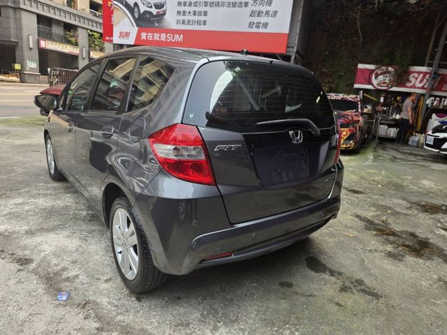 省油省稅好顧 優質代步小車  第6張相片