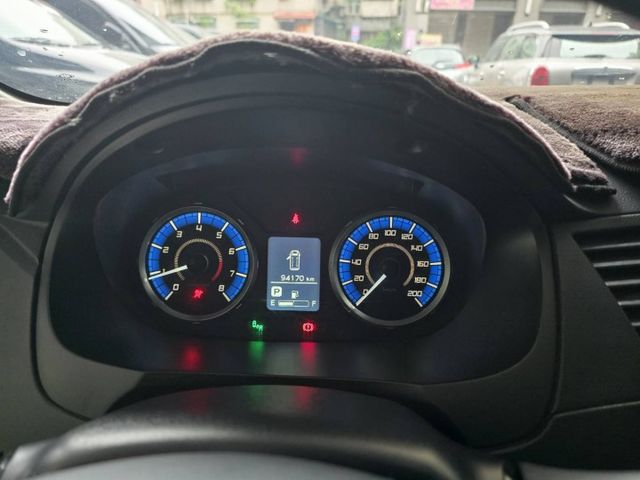 安卓、倒車顯影、導航、藍芽音樂、中央空調  第11張相片