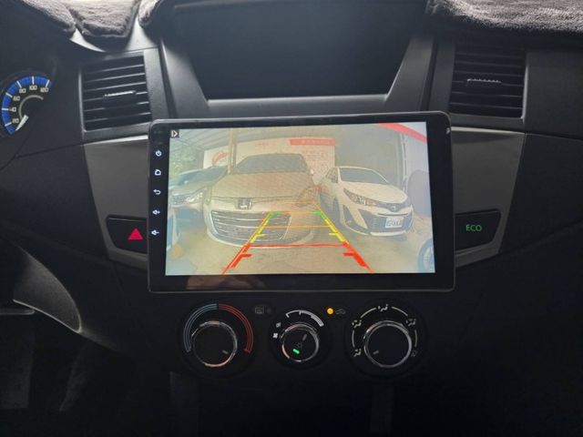 安卓、倒車顯影、導航、藍芽音樂、中央空調  第15張相片