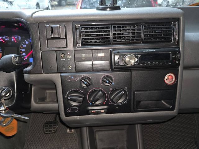 變更2人座貨車版 車況優 載貨、露營首選  第10張相片