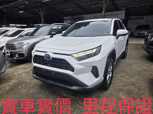 家庭出遊首選！ 全速域定速、自動煞停配備齊全，守護全家人安全。超大後車廂空間，露營採買輕鬆搞定  第1張相片