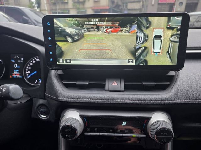 家庭出遊首選！ 全速域定速、自動煞停配備齊全，守護全家人安全。超大後車廂空間，露營採買輕鬆搞定  第15張相片