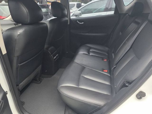 全車原鈑件 優質代步 多功能安卓主機 CARPLAY 藍牙音樂 ABS 循跡防滑 倒車影像 胎壓偵測  第8張相片