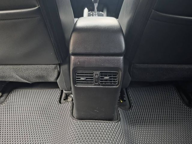 全車原鈑件 優質代步 多功能安卓主機 CARPLAY 藍牙音樂 ABS 循跡防滑 倒車影像 胎壓偵測  第9張相片