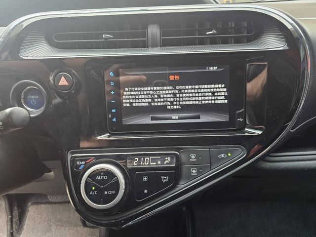 PRIUS  第15張相片