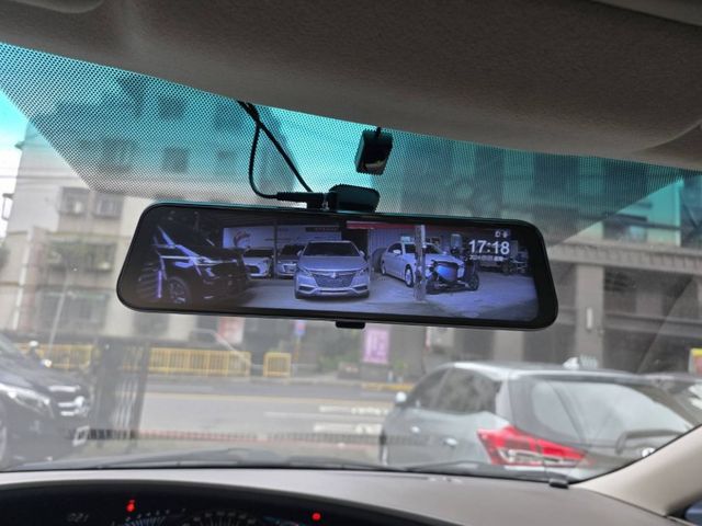 車況超優 倒車顯影 網路電視 藍芽音樂 電尾門 雙側電滑門 高清數位前後錄影  第三排電動收折  第18張相片