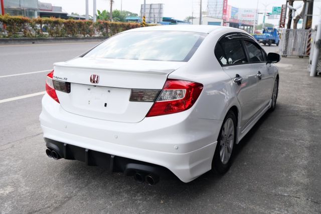 音響設備✔️省油✔️代步車✔️  第8張相片