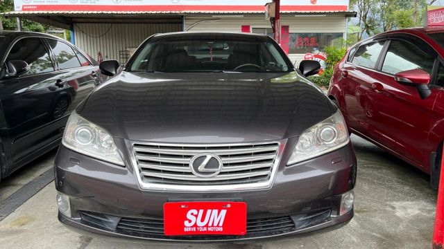 2011年 LEXUS ES350 電動座椅/GARMIN導航/免鑰匙啟動 舒適車款  第16張相片