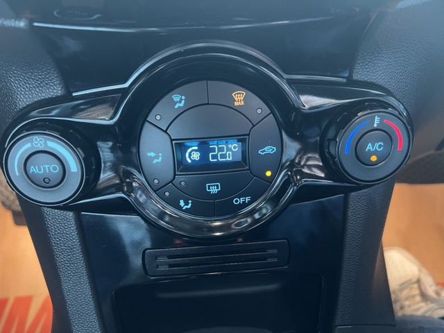 福特FORD FIESTA 1.0  IKEY免鑰匙/倒車顯影/難得低里程車況  第11張相片