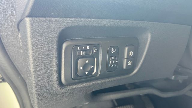 2021年COLT PLUS 1.5 原廠保固中~一手車原鈑件~低里程~電動尾門導航倒車顯影免鑰匙  第8張相片