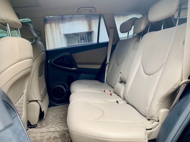 RAV4  第10張相片