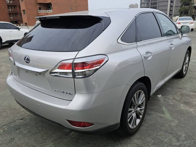 全網里程最低 2012 LEXUS RX450h 頂級旗艦版  第4張相片